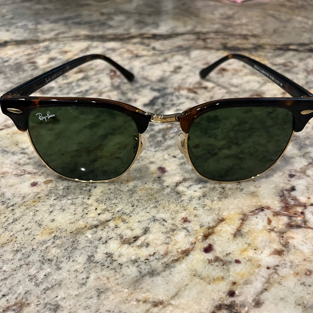 Ray-Ban Clubmaster RB 3016 51mm tortoise shell